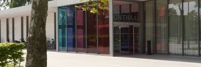 Twintig vrouwelijke geïnterneerden in Sint-Jan Baptist