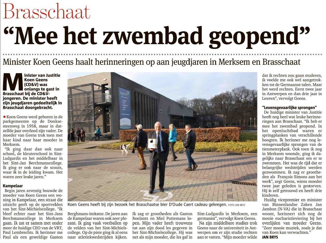 “Mee het zwembad geopend”