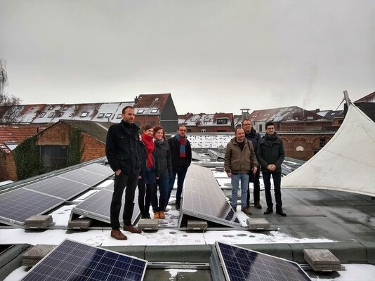Afbeelding bij Klimaatscholen 2050 realiseert in Leuven het eerste zonneproject bij basisschool De Ark