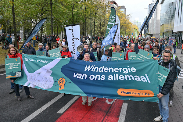 Gooi de burger niet overboord: Onze Energie-kliek op de Klimaatmars - <p>Onze Energie-kliek op de...