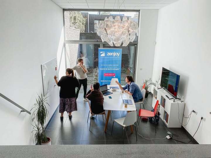 ECoOB kiest voor lokale websitepartner en neemt afscheid van Wix - Na acht jaar kiest ECoOB bewus...