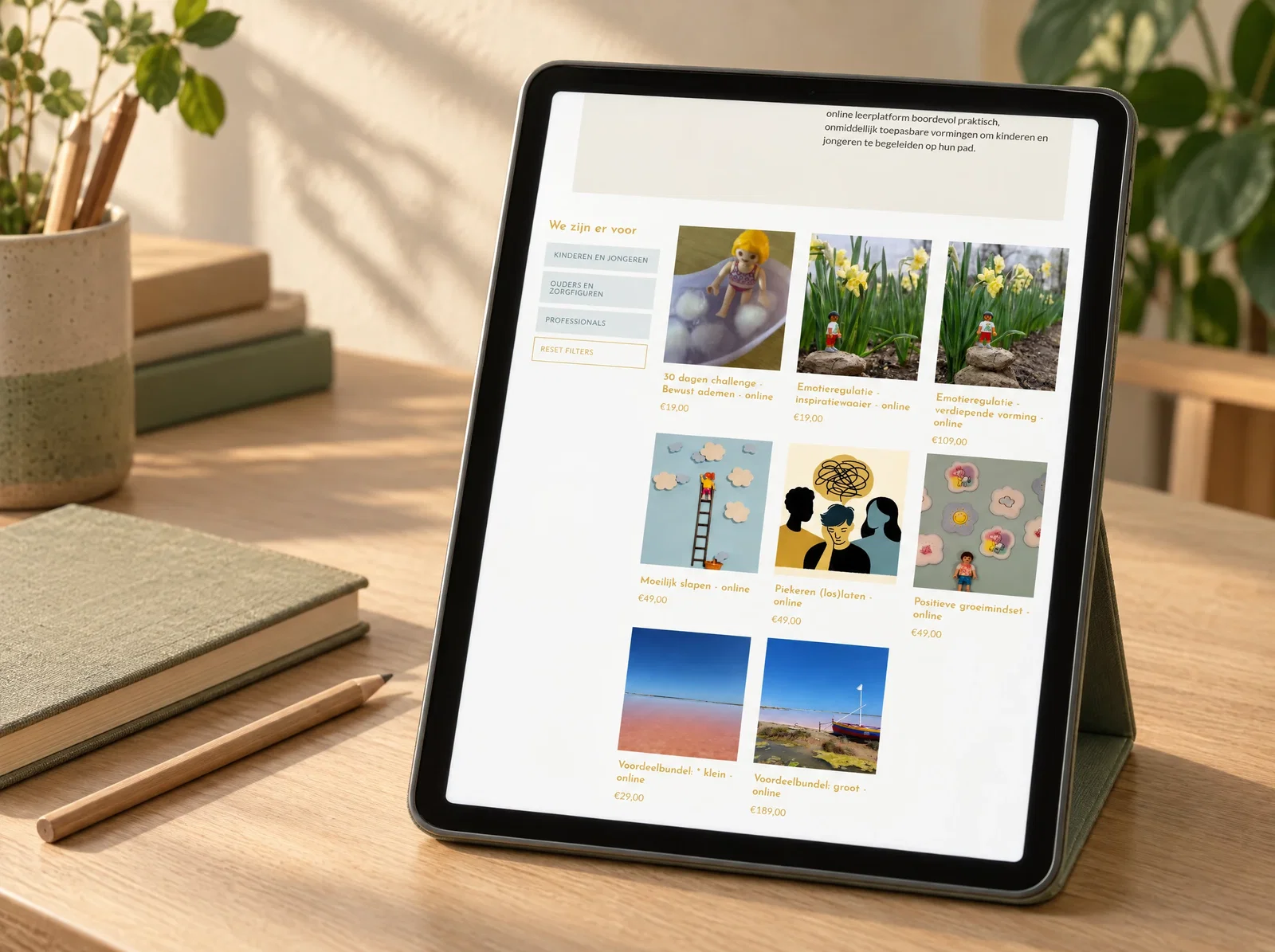 The public PP Online course catalogue on a tablet