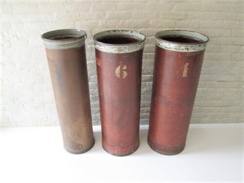 thumbnails bij product old industrial cylinders