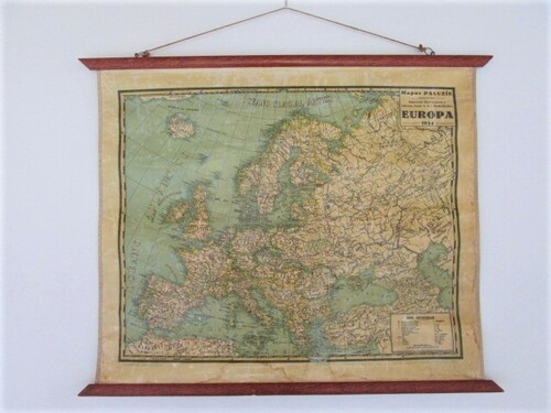 thumbnails bij product map of Europe, 1934