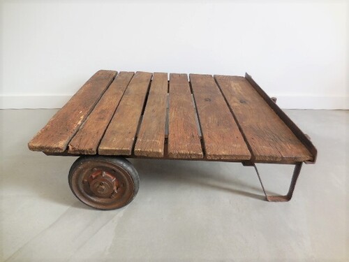 thumbnails bij product low industrial table