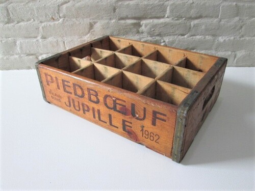 thumbnails bij product old wooden crate Piedboeuf Jupille