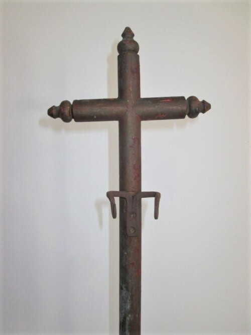 thumbnails bij product old processional cross in wood