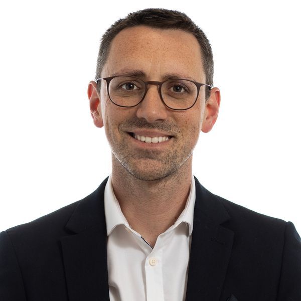 Simon Dello
