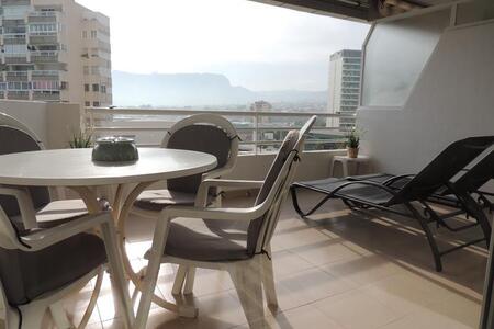 Vordere Terrasse mit Meerblick