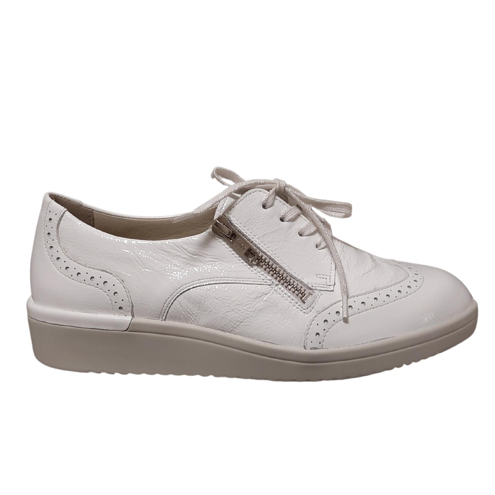 Veterschoen wit lak K breedte • Passo Per Passo • Schoenen voor dames en  heren • Haacht