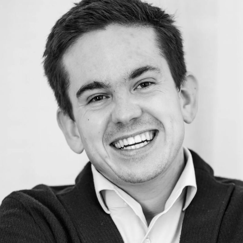 Portret van jurylid Julien De Wit, auteur, ondernemer en onderzoeker.