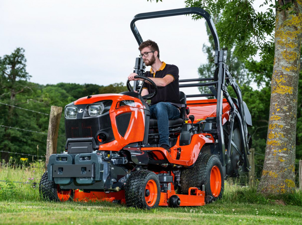 KUBOTA G231LD Zitmaaier 122 cm laaglos 23PK - ZONDER STOEL