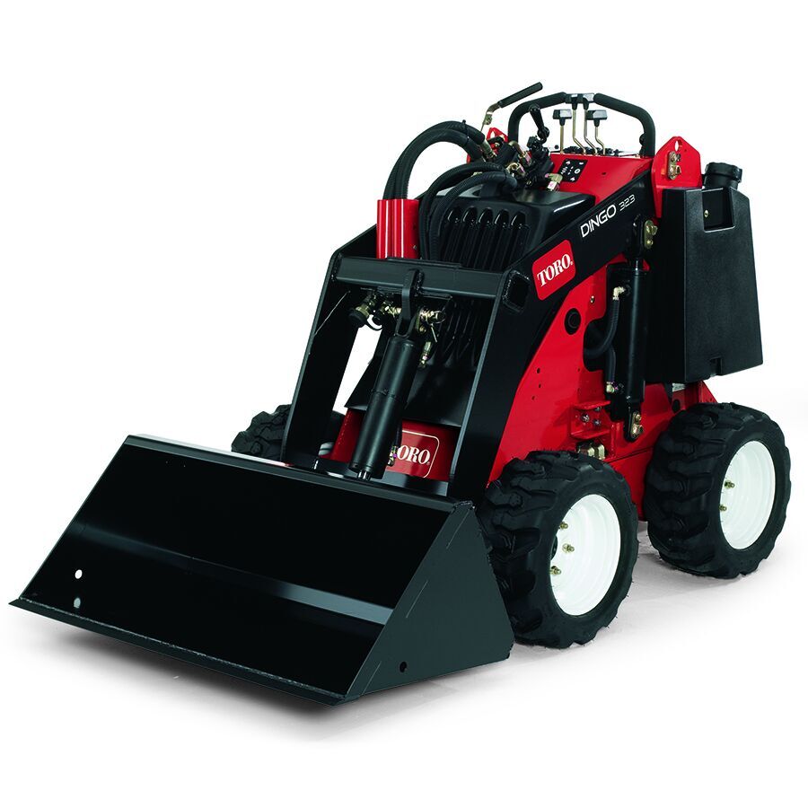 Toro Dingo 323 Kohler Benzine 4-Paw op wielen 