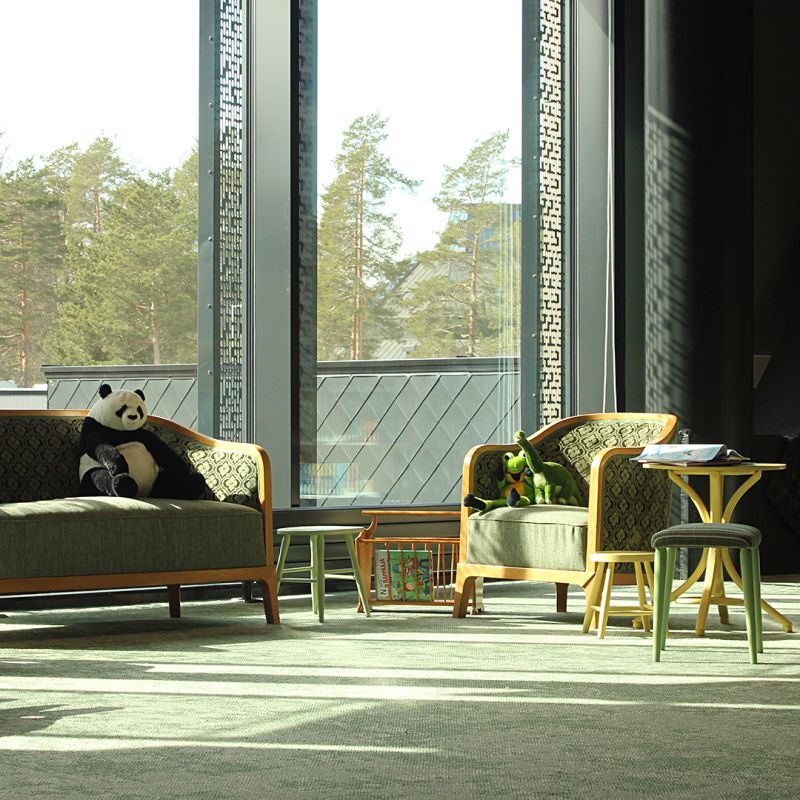 Library transformation with second-hand furniture